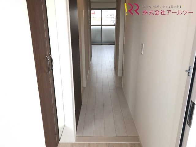 玄関　シューズボックス