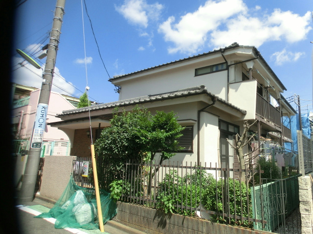 建物外観　明るい南向き
