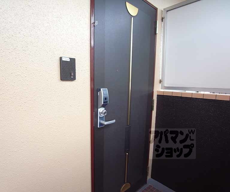 その他設備　玄関ドアです。