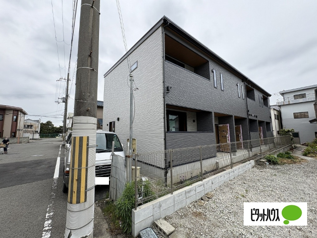 建物外観　建築中