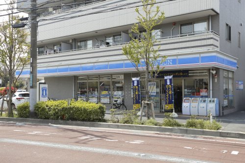 コンビニ　ローソン本一色親水公園店（コンビニ）まで295m
