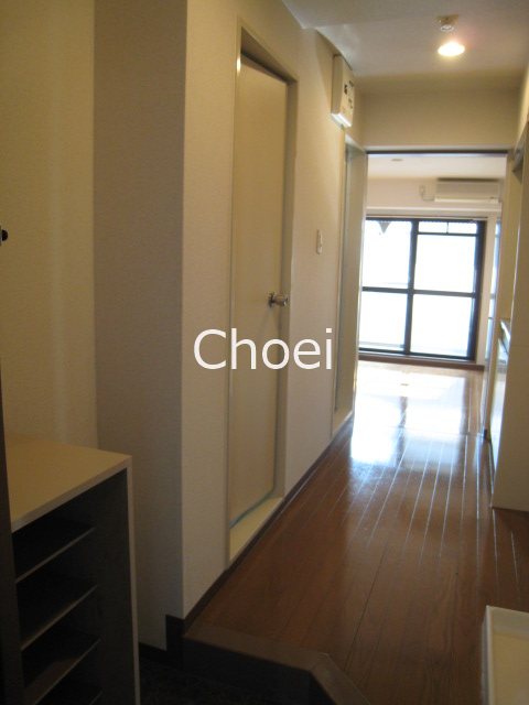 玄関　※別部屋の写真です