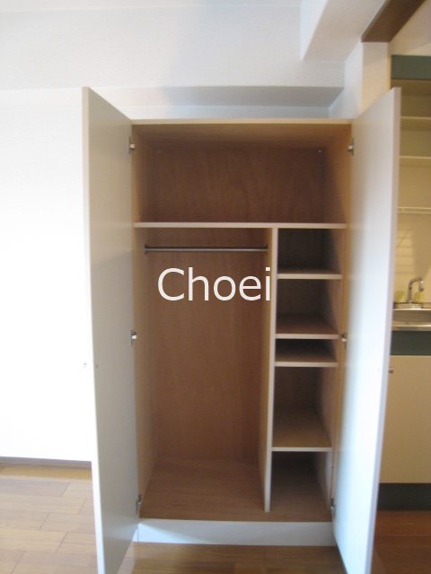 収納　※別部屋の写真です