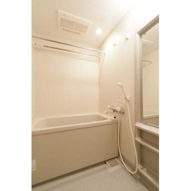 バス・シャワールーム　※写真は同タイプ住戸です。