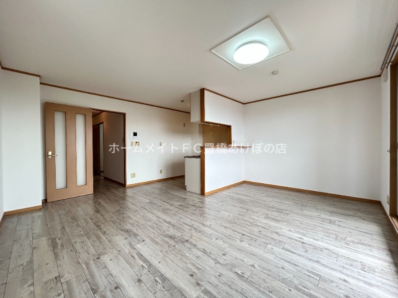居室・リビング　同型別部屋写真