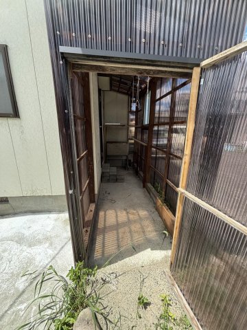 その他　バイク・自転車を駐車できたり洗濯物を干したりと使い方自由