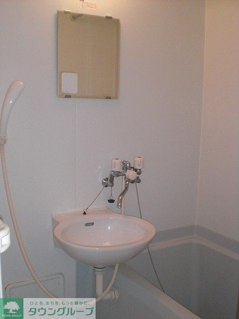 バス・シャワールーム　バス・トイレ独立タイプ