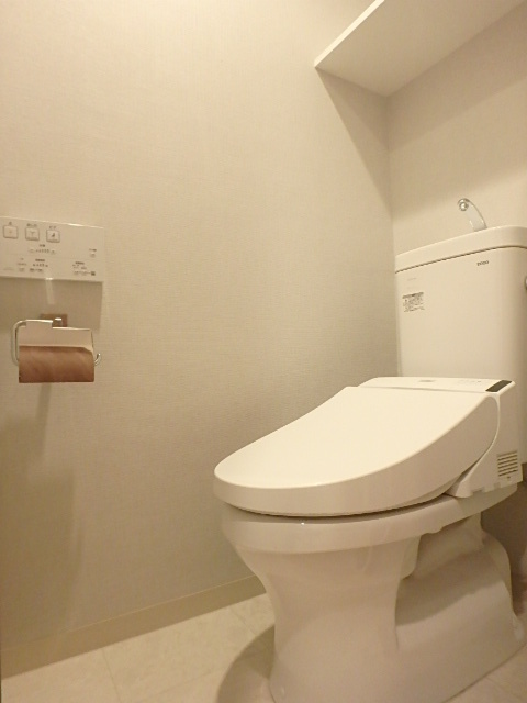 トイレ　トイレもきれいです