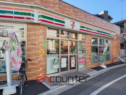 コンビニ　セブンイレブン千住宮元町店（コンビニ）まで310m