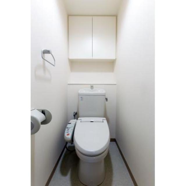 トイレ　※写真は同タイプ住戸です。