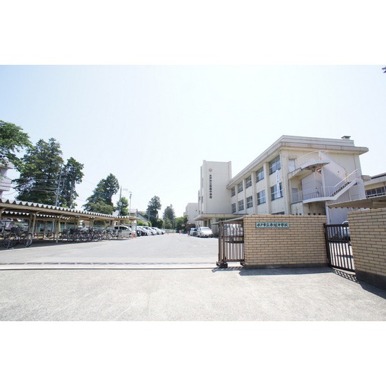 中学校　水戸市立赤塚中学校（中学校）まで1800m
