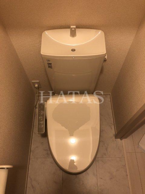 トイレ　同物件別部屋です