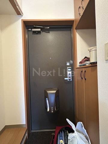 ピアリープレイスの玄関写真