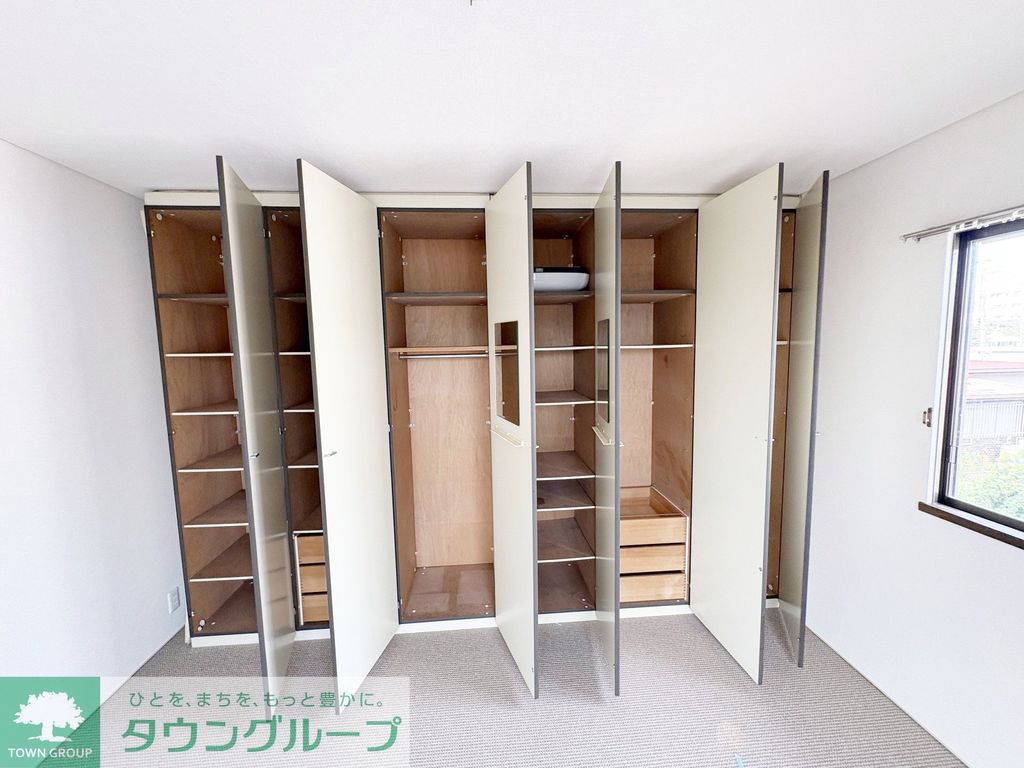 千葉都市モノレール 葭川公園駅 徒歩29分 2階建 築42年の内装写真