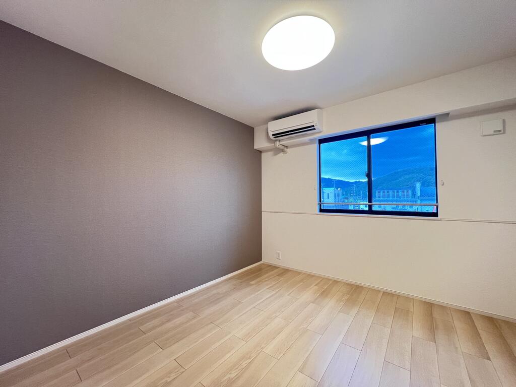 その他部屋・スペース　こちらの洋室は6.3帖です◇
