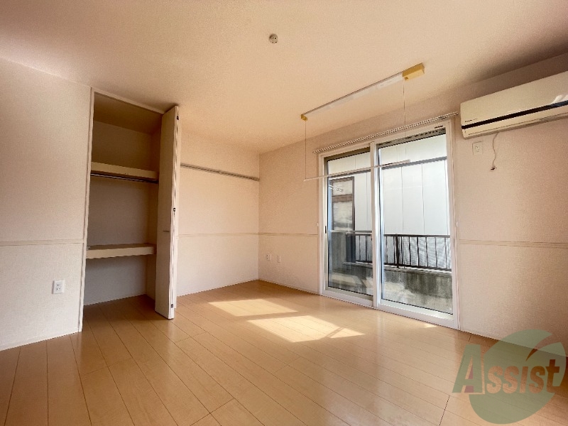 その他部屋・スペース　寝室にはエアコンも付いていて、快適にお住まい頂けそうです。