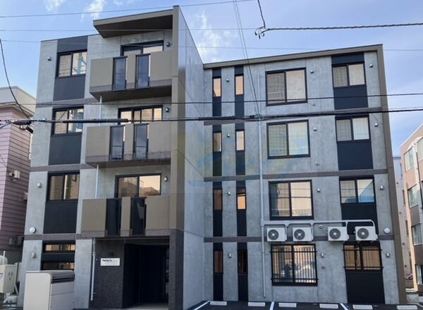 建物外観　エアコン完備のデザイナーズ仕様のお部屋です♪★