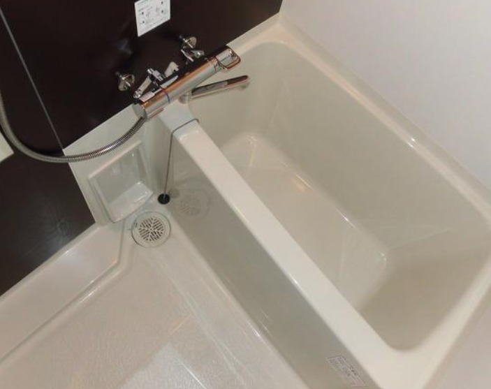 バス・シャワールーム　別部屋の画像を使用しております。