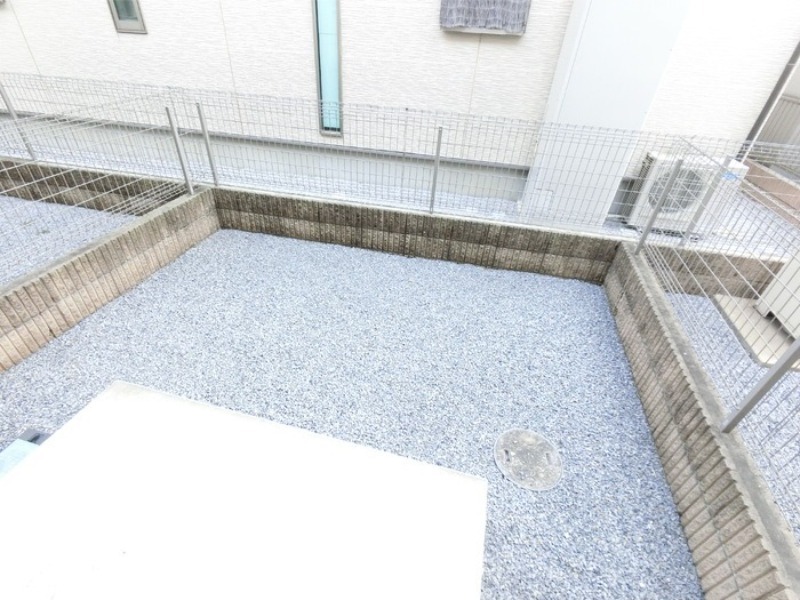 庭　図面と現状に相違がある場合には現状を優先