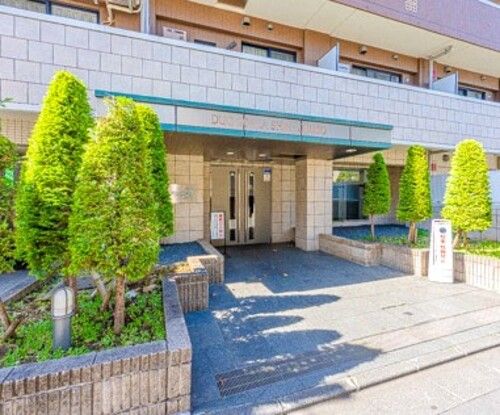 エントランス　弊社は都内全域の物件をご紹介可能です！