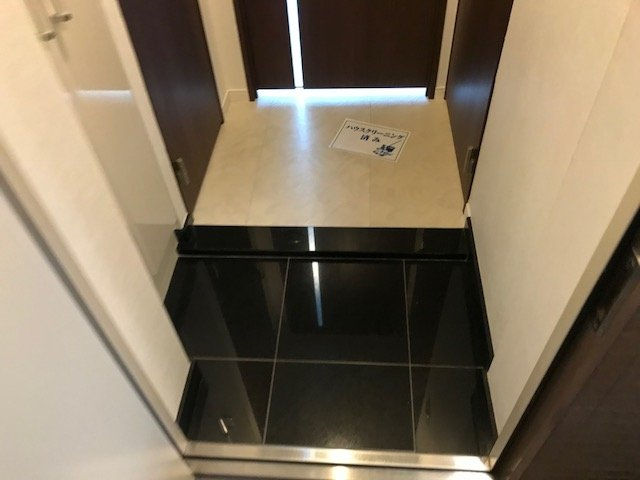 玄関　弊社は都内全域の物件をご紹介可能です！