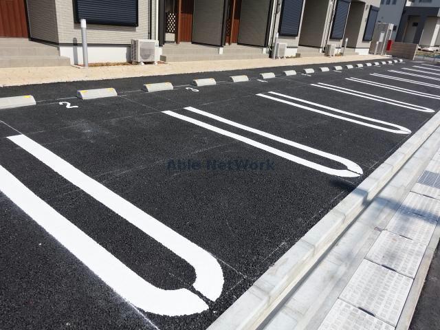 駐車場　駐車場