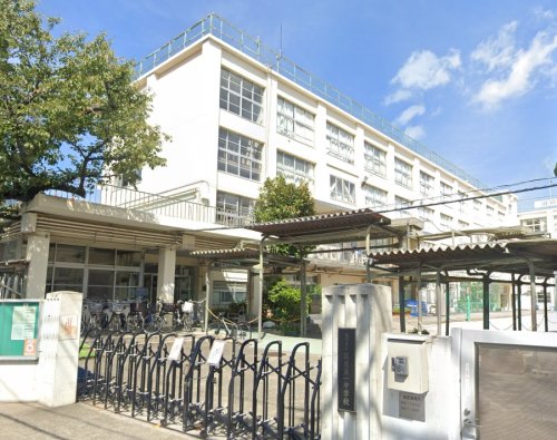 中学校　品川区立荏原第一中学校（中学校）まで873m