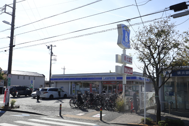 コンビニ　ローソンつきみ野駅前店（コンビニ）まで340m