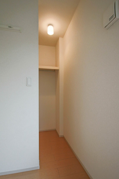 収納　同じ建物の別なお部屋