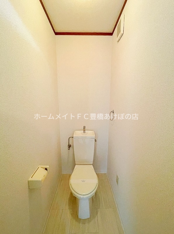 トイレ　同型別部屋写真（反転）