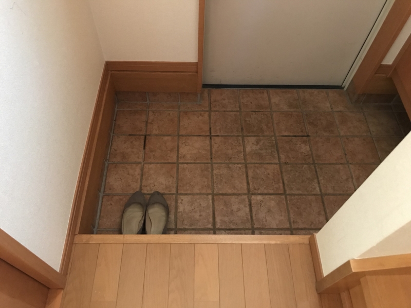 アイリスの玄関写真
