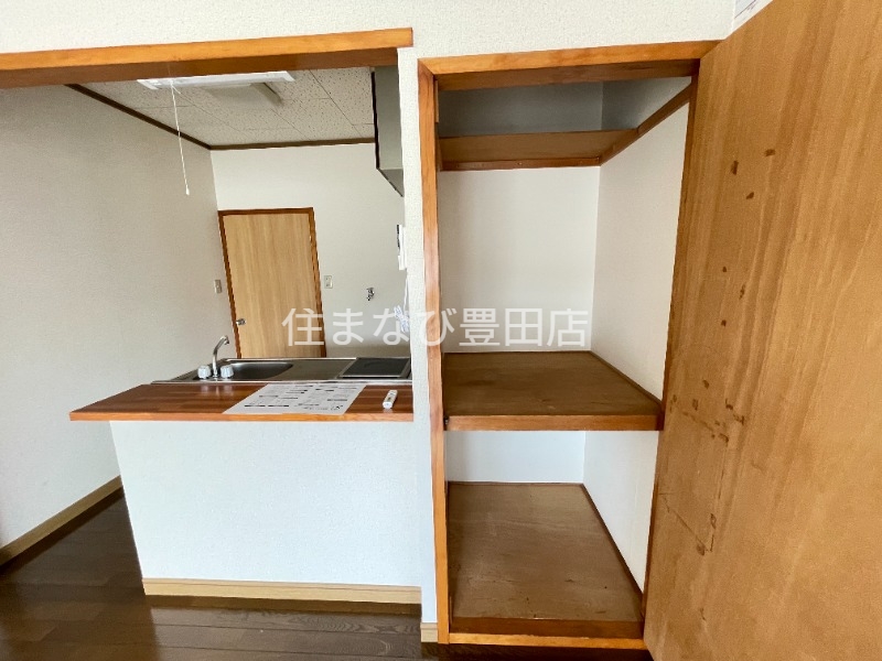 収納　別室同型写真