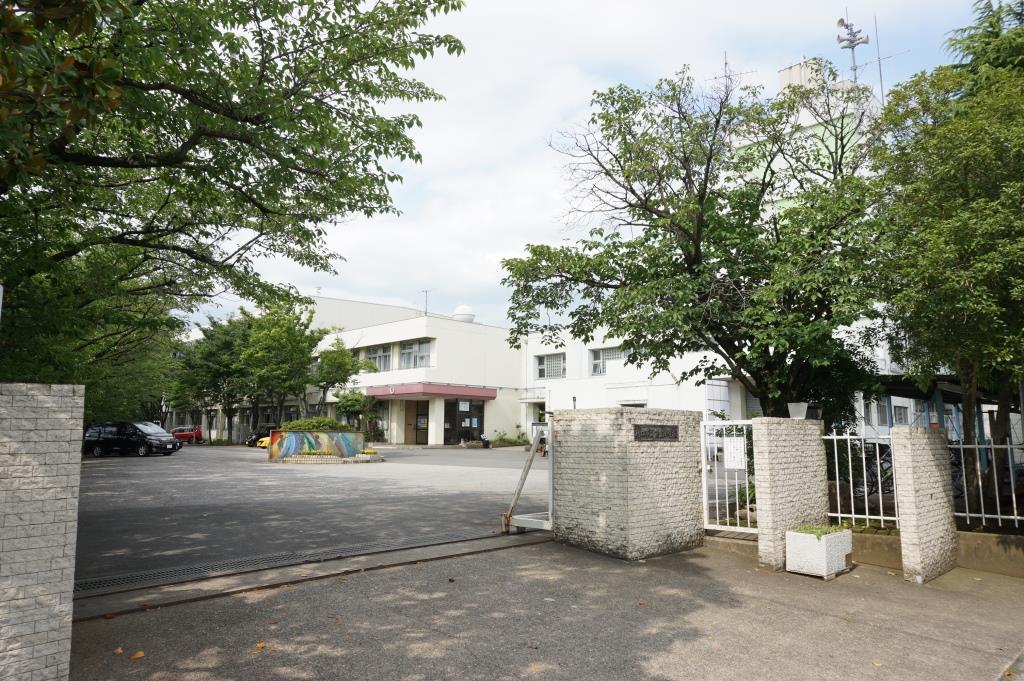 小学校　川口市立在家小学校（小学校）まで396m