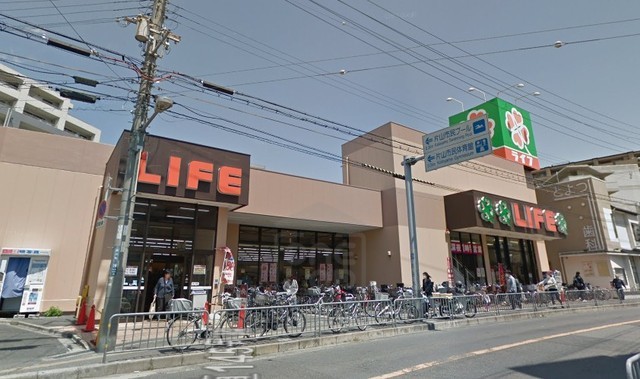 スーパー　ライフ　豊津店（スーパー）まで888m