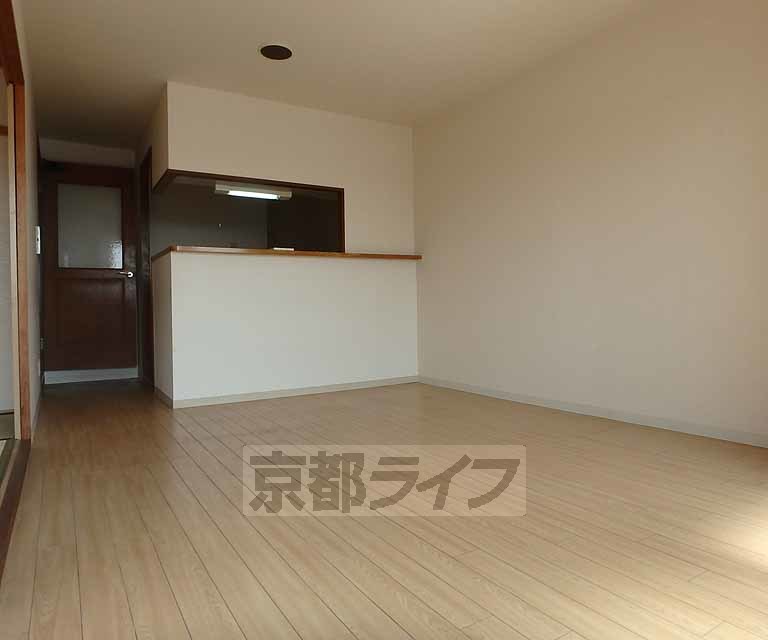 阪急京都線 桂駅 徒歩15分 7階建 築35年の居間写真