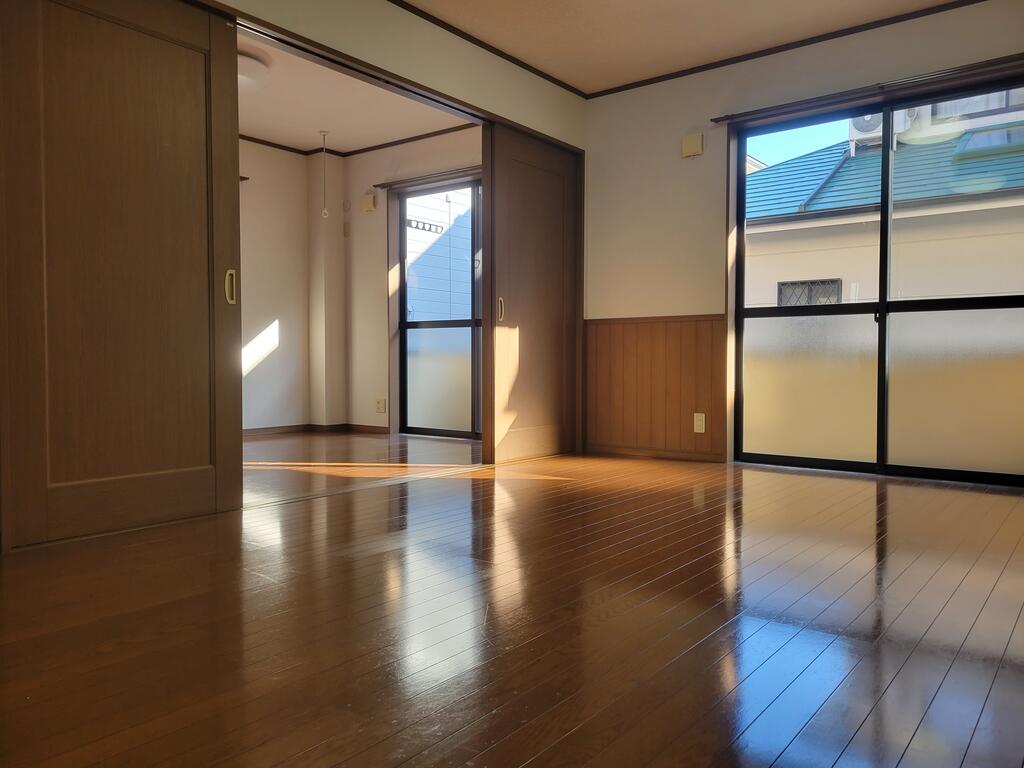 ベルバランセ要の居間写真