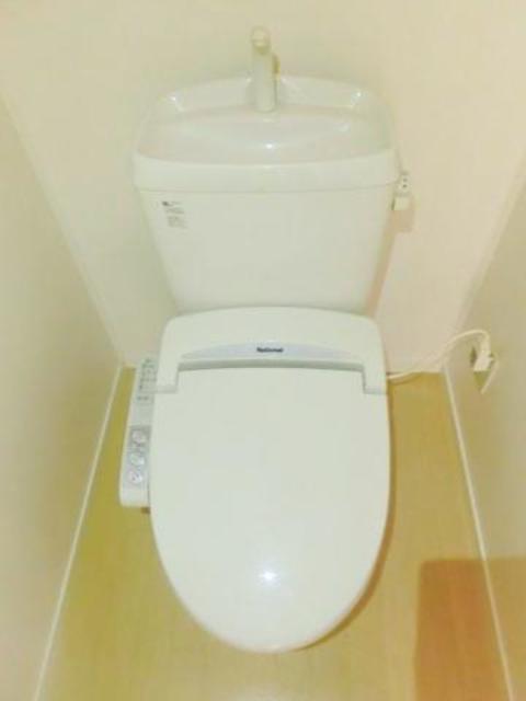 トイレ　同仕様参考写真