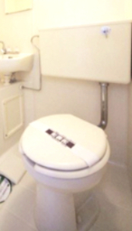 トイレ　清潔感のあるトイレです
