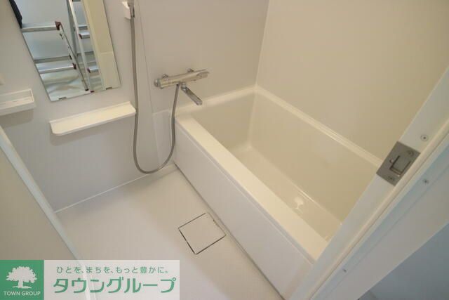 ＪＲ山手線 目黒駅 徒歩10分 3階建 築49年の風呂写真