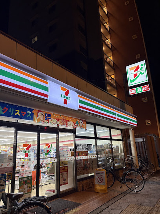 コンビニ　セブン-イレブン 大阪北堀江３丁目店（コンビニ）まで190m