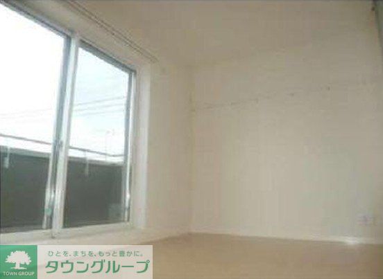 ラフィネ エスパシオの居間写真