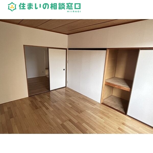 ＪＲ東海道本線 岡崎駅 徒歩15分 2階建 築41年の内装写真