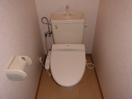 ＪＲ山陽本線 大久保駅 徒歩20分 5階建 築30年のトイレ写真