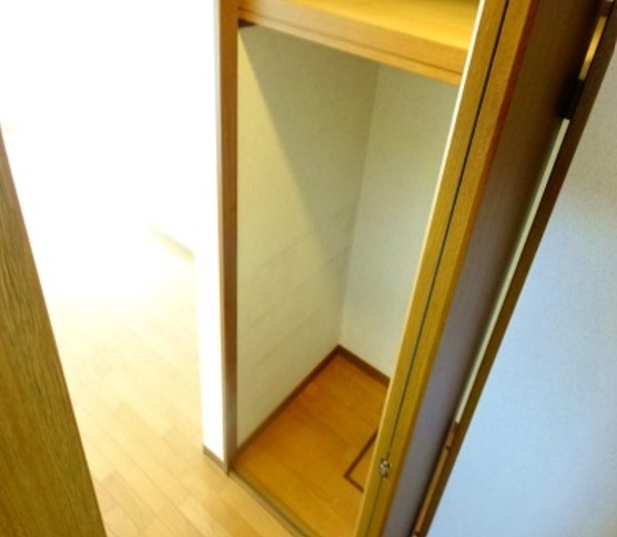 収納　※別号室の参考写真です