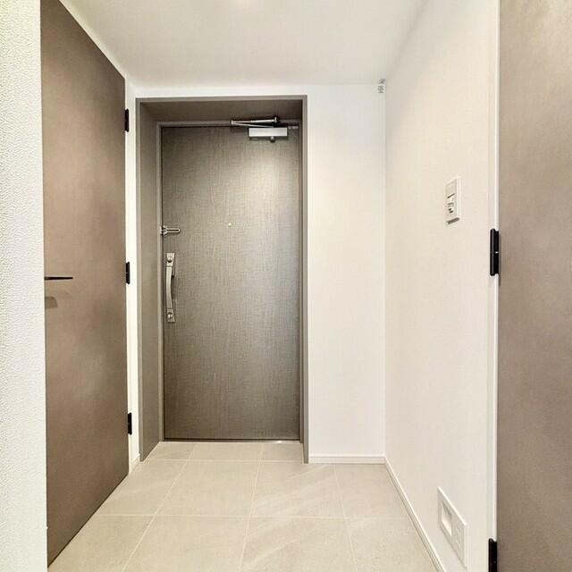 玄関　※写真は同タイプ住戸です。