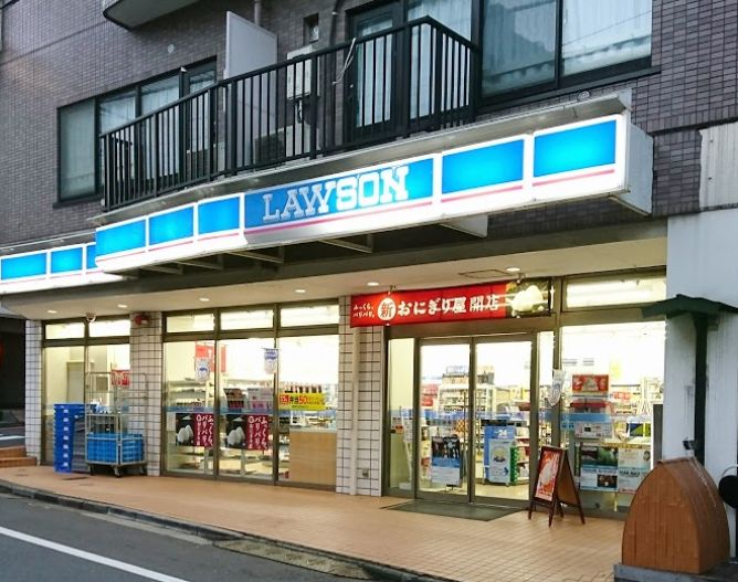 コンビニ　ローソン神山店（コンビニ）まで28m