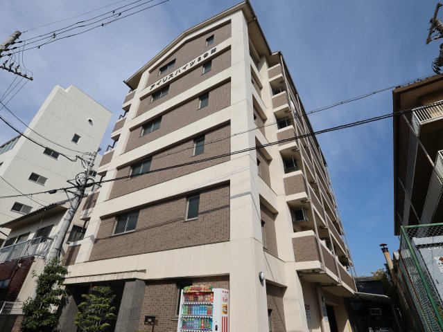 アイリスハイツ8号館の外観写真