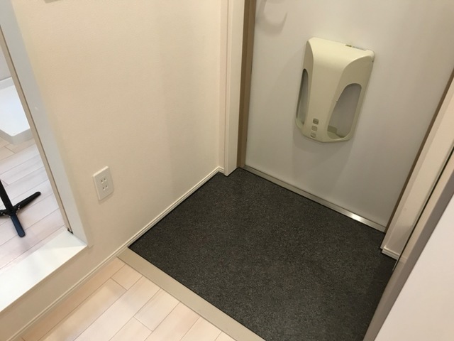 フルール宝殿の玄関写真