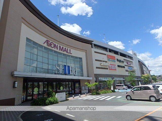 ショッピングセンター　イオンモール岡崎（ショッピングセンター）まで1600m