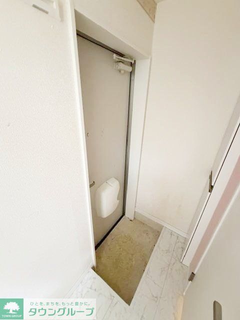 玄関　バルコニー